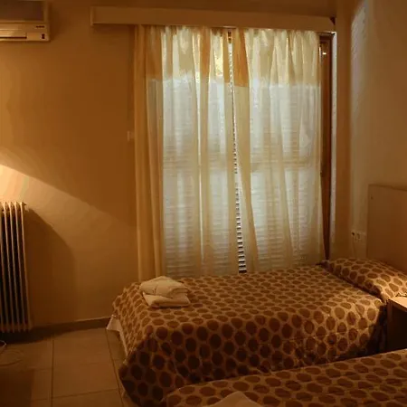 Otel Letrina Pírgos