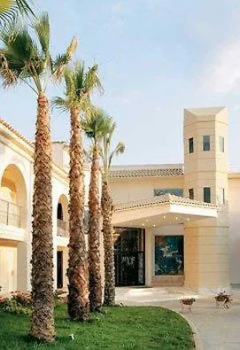 Otel Letrina Pírgos